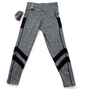 NWT JGX Performance Yoga Pants Leggings Gray and Black Women's Size Medium